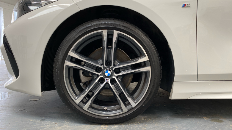 BMW 1 Series 118i M Sport 5dr Step Auto Petrol Hatchback